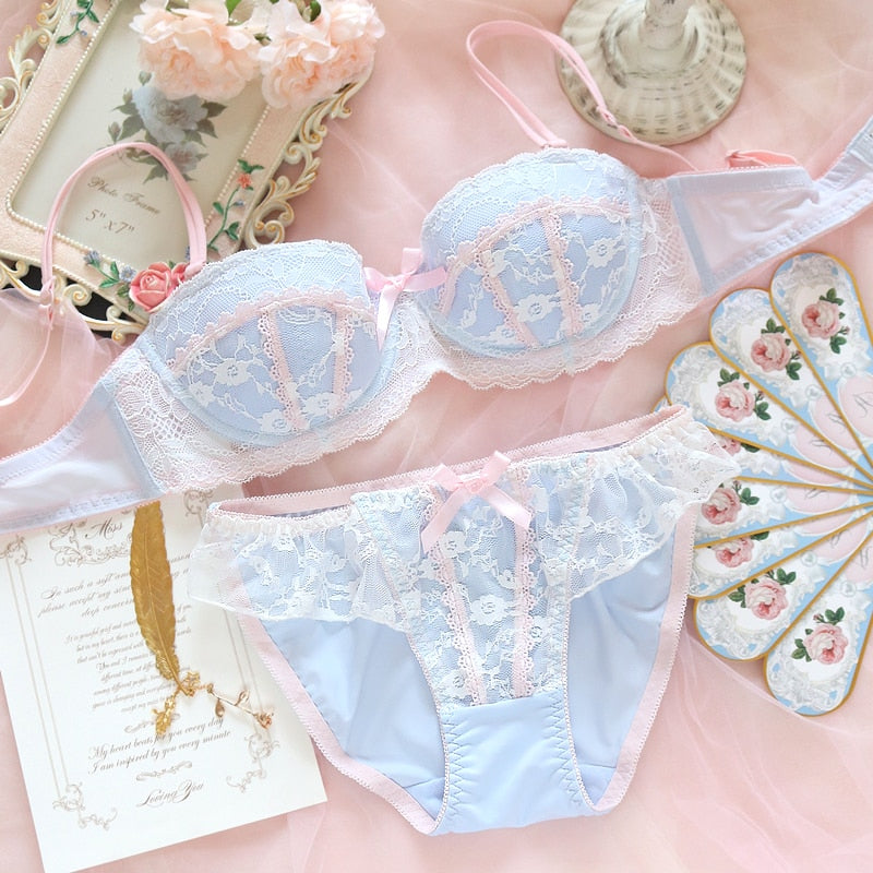 Sensualny komplet bielizny z koronką Victoire-lorana.eu