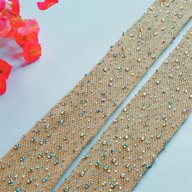 Błyszczące pończochy z pasem Esmée-lorana.eu