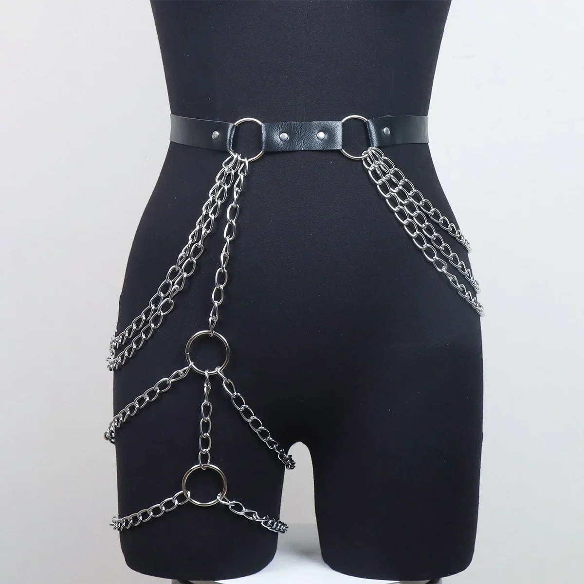 Harness na talię i udo z łańcuszkami Bibi-lorana.eu