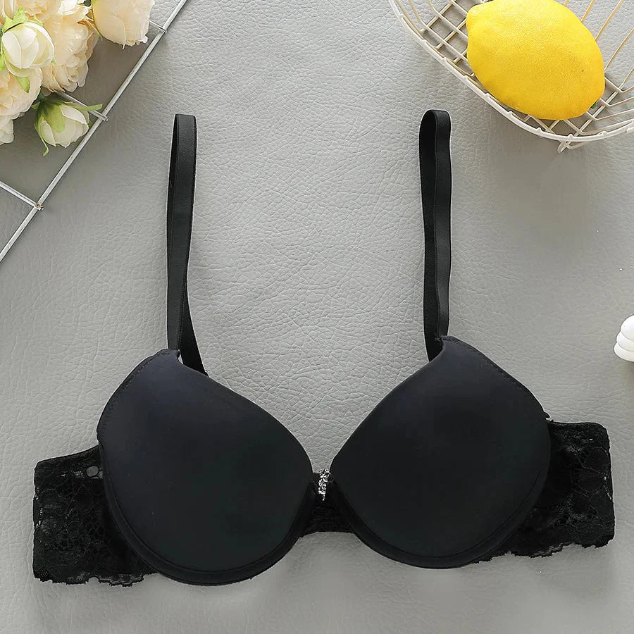 Biustonosz z elementami koronki Céline-lorana.eu