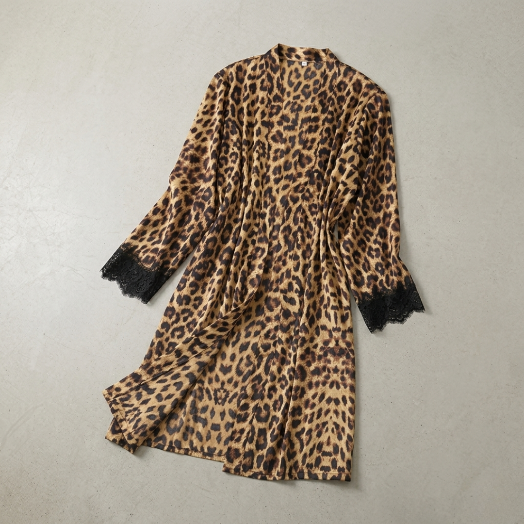 Szlafrok w panterkę plus size Camille