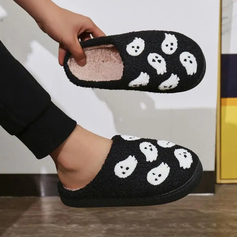 Kapcie na Halloween z motywem duszków plus size Noëlle-lorana.eu