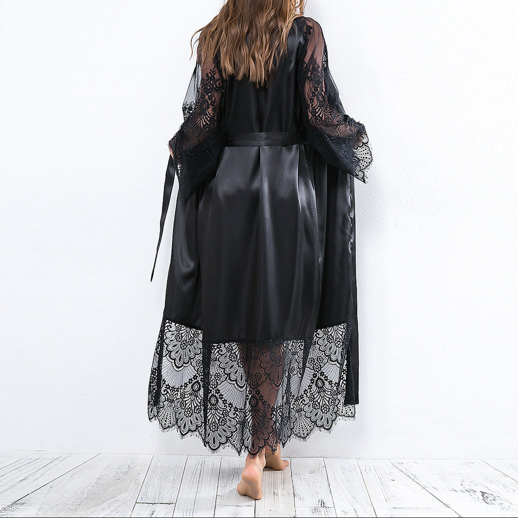 Szlafrok z koronkowymi rękawami plus size Margaux