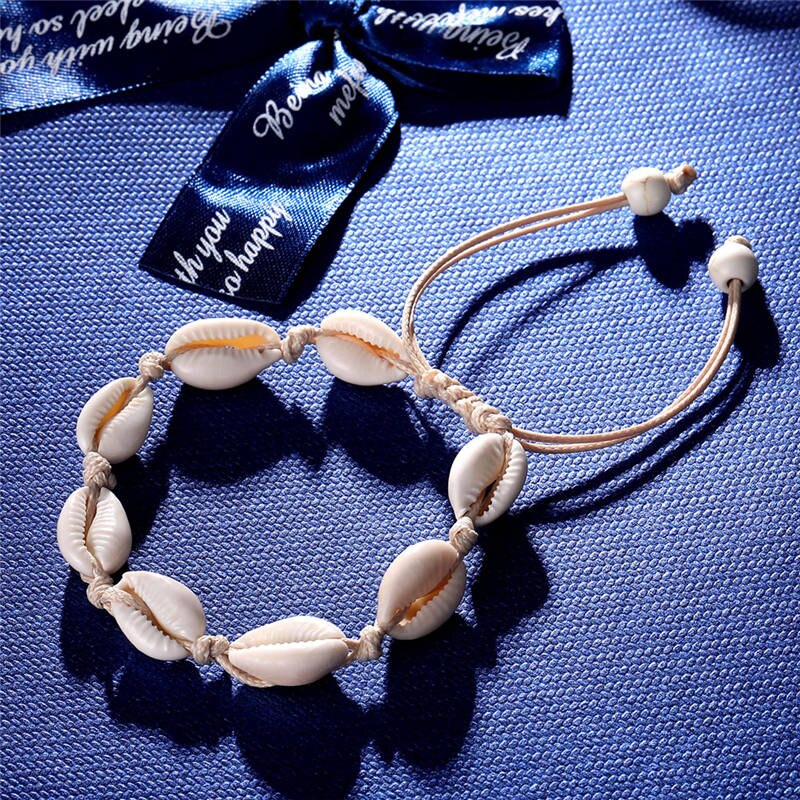 Bracelet avec coquillages-lorana.eu