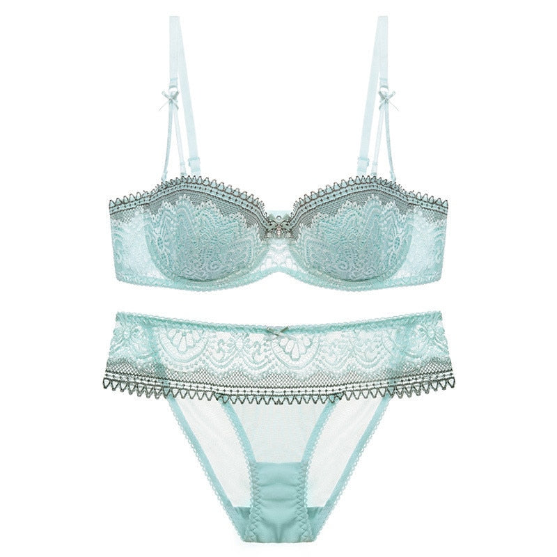 Ensemble de lingerie en dentelle-lorana.eu