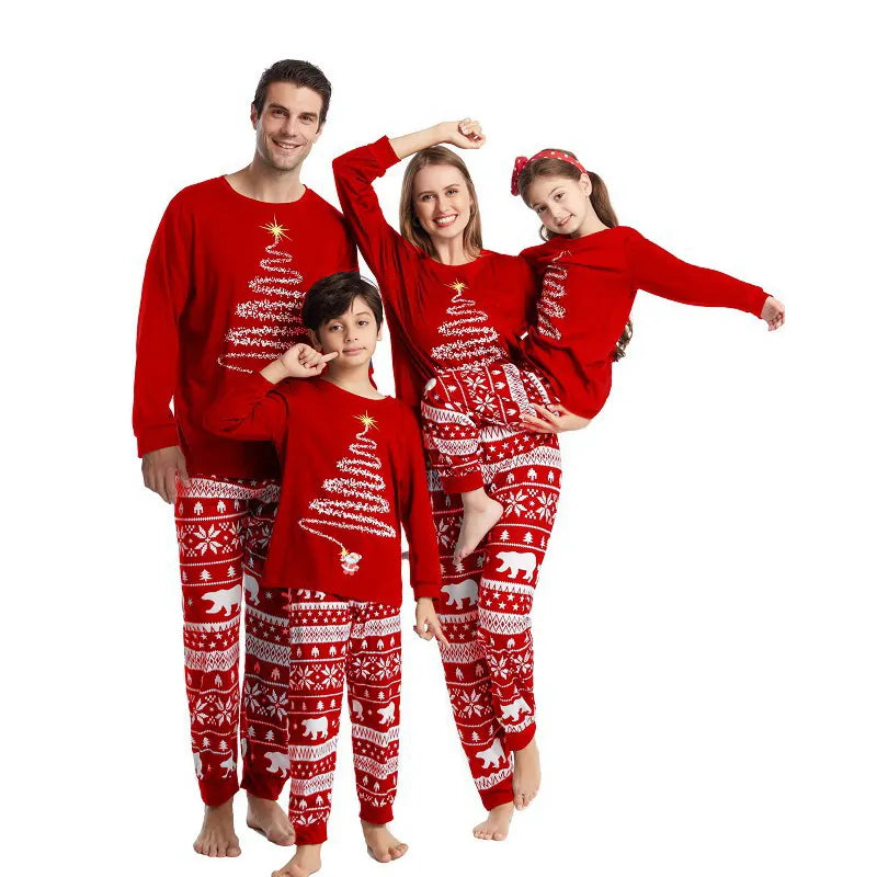 Pyjama de famille avec arbre de Noël - Papa-lorana.eu