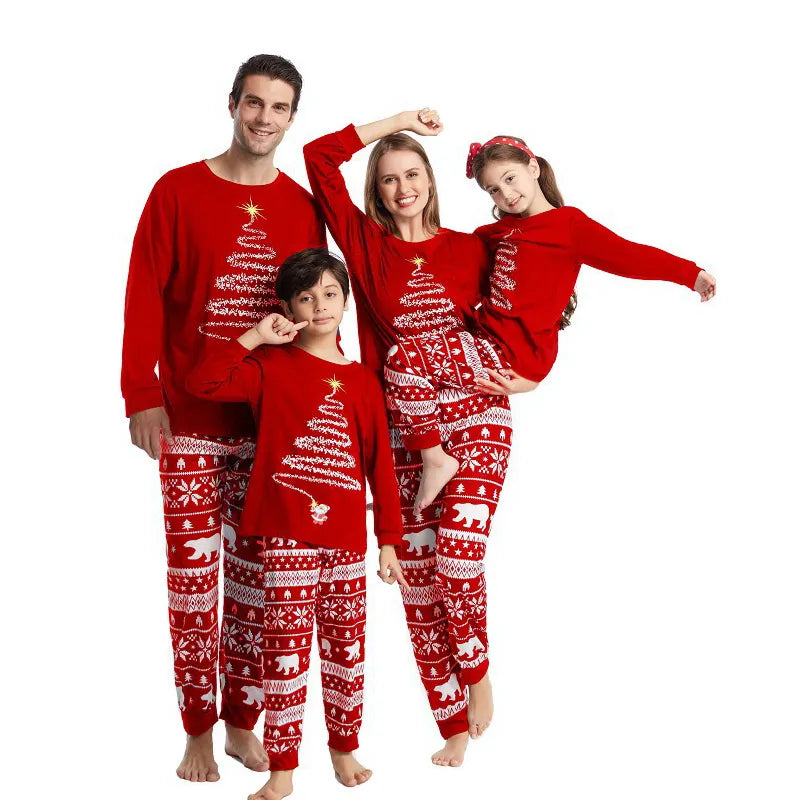 Pyjama de famille avec arbre de Noël - Maman-lorana.eu